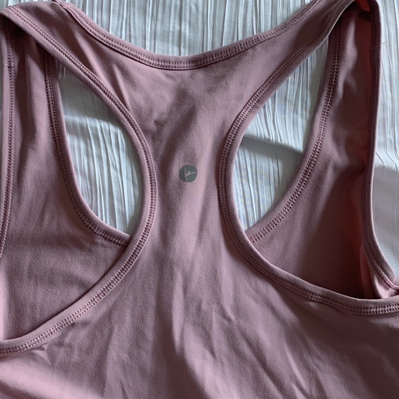 NWT pink workout tank - Picture 4 of 4